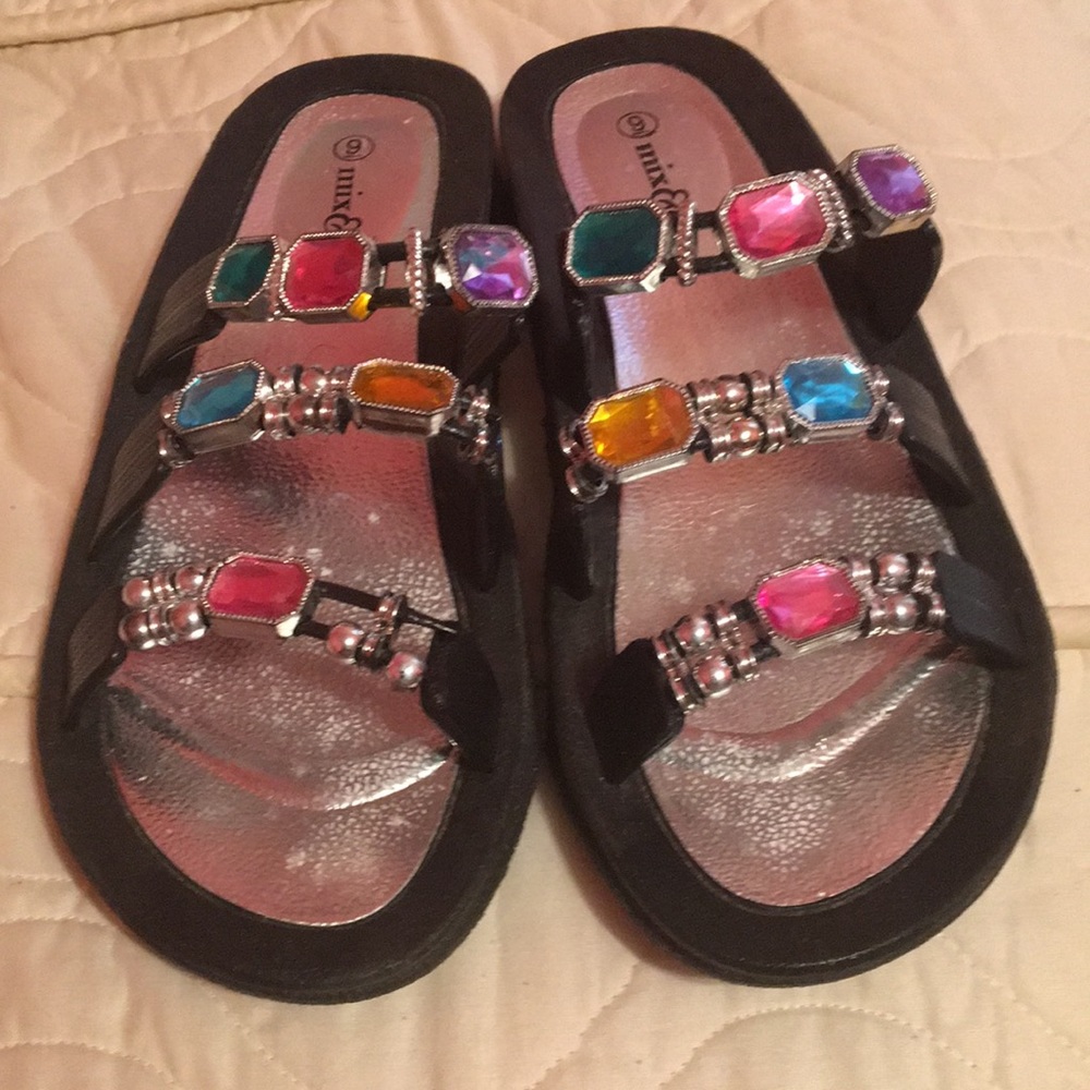 Black sandals with jewels size 9